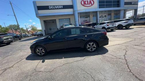 Aurora Black Pearl 2021 Kia Forte LXS