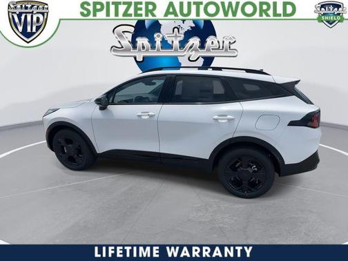 Glacial White Pearl 2026 Kia Sportage X-Line