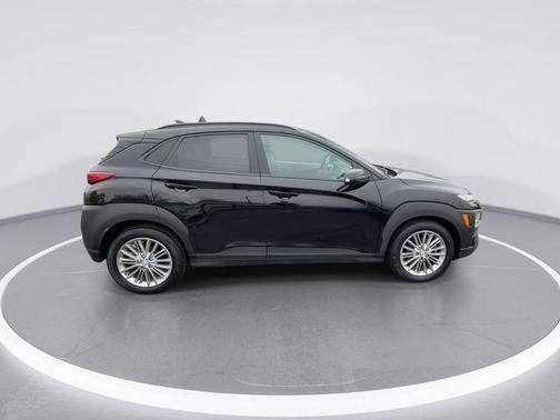 2021 Hyundai KONA SEL Plus