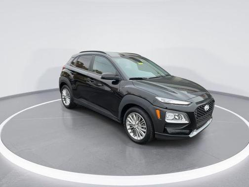 2021 Hyundai KONA SEL Plus