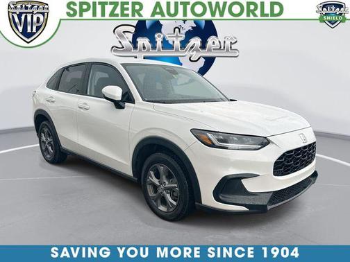 Platinum White Pearl 2026 Honda HR-V LX