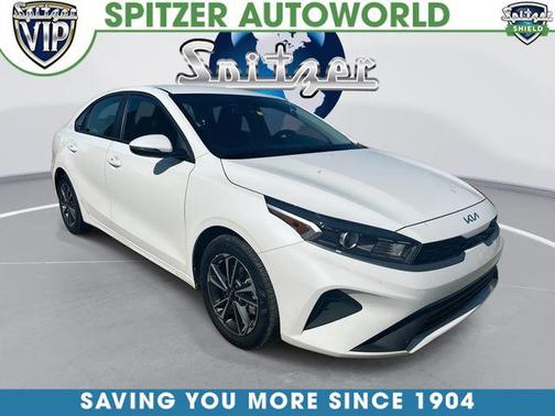 Snow White Pearl 2024 Kia Forte LXS