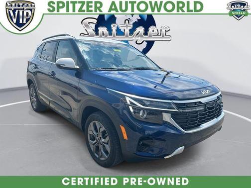 Dark Ocean Blue / White Roof 2024 Kia Seltos S