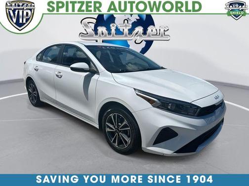 Snow White Pearl 2024 Kia Forte LXS