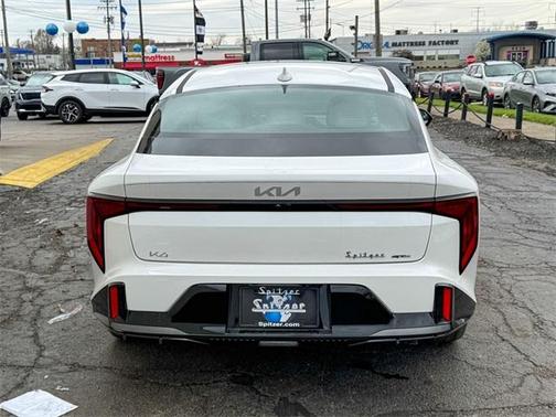 2025 Kia K4 GT-Line