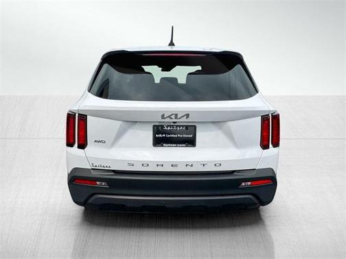2022 Kia Sorento LX