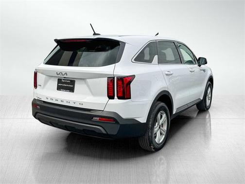 2022 Kia Sorento LX