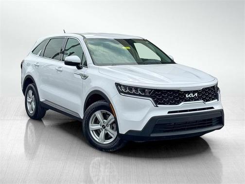 2022 Kia Sorento LX