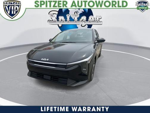 Aurora Black Pearl 2026 Kia K4 LXS
