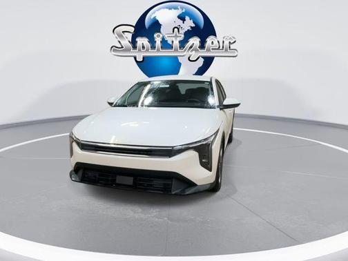 2025 Kia K4 LX
