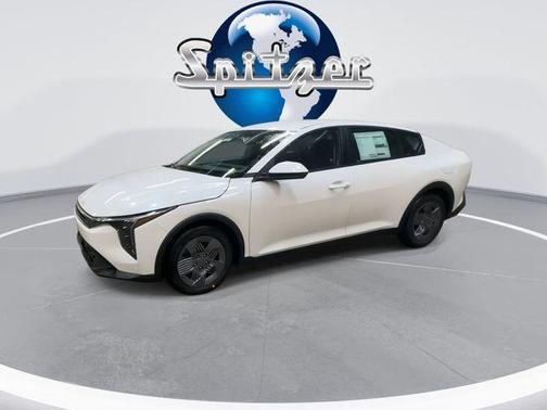 2025 Kia K4 LX