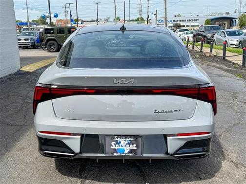 2025 Kia K5 GT-Line