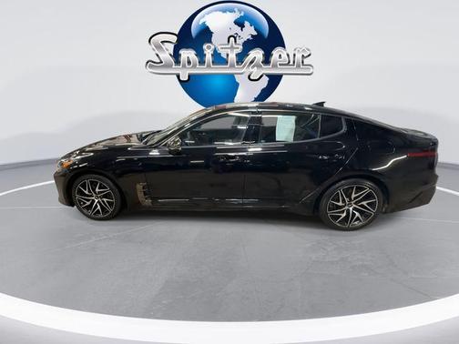 2023 Kia Stinger GT-Line