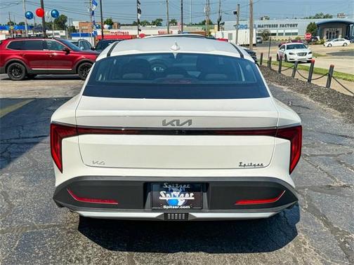 2025 Kia K4 LXS