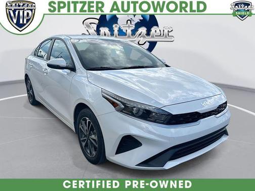 Snow White Pearl 2023 Kia Forte LXS