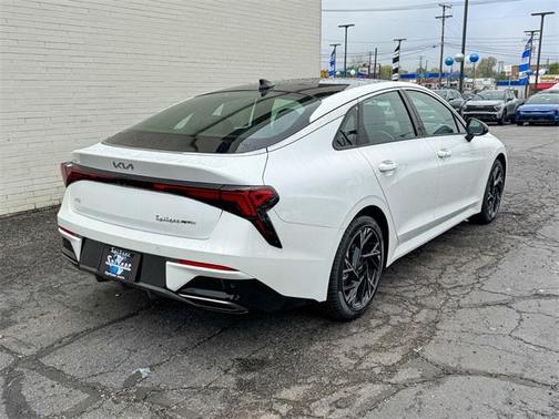 2025 Kia K5 GT-Line