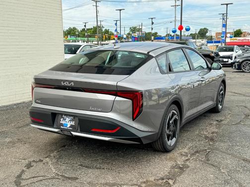 2025 Kia K4 EX