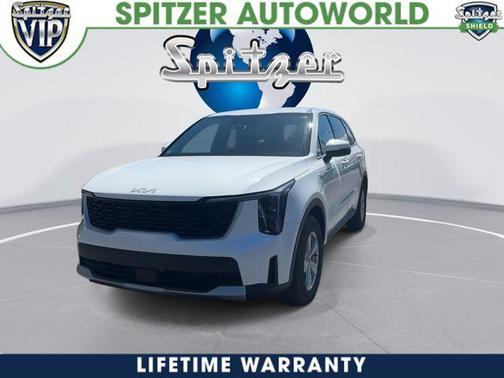 Glacial White Pearl 2026 Kia Sorento LX