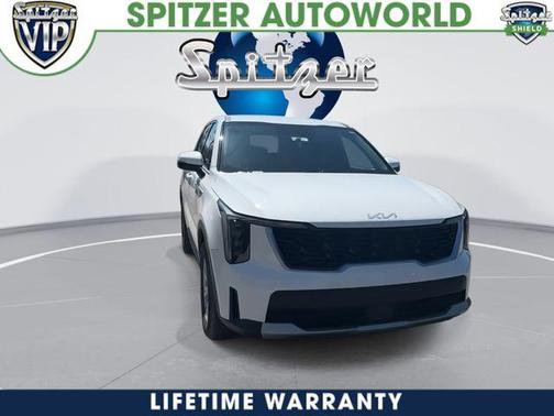 Glacial White Pearl 2026 Kia Sorento LX
