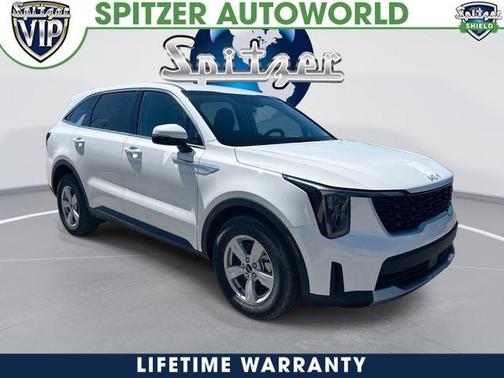 Glacial White Pearl 2026 Kia Sorento LX