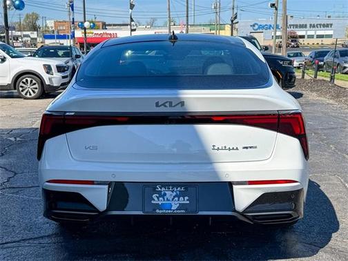 2025 Kia K5 GT-Line