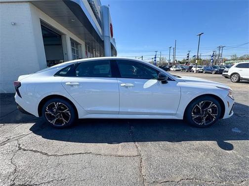 2025 Kia K5 GT-Line