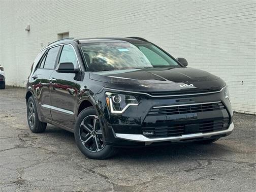 2025 Kia Niro SX