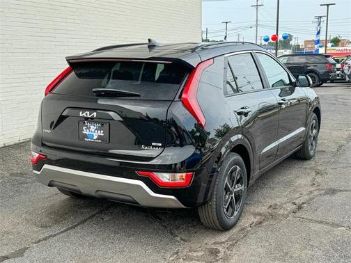 2025 Kia Niro SX