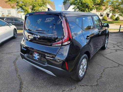 2025 Kia Soul LX