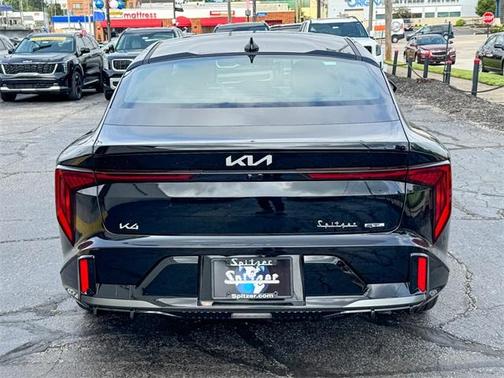 2025 Kia K4 GT-Line