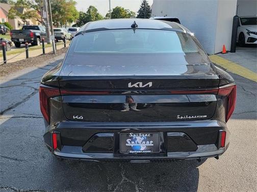 2025 Kia K4 GT-Line