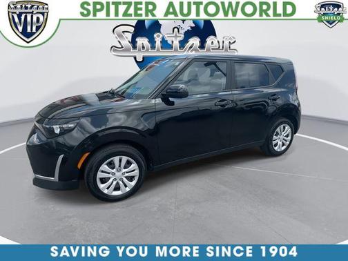 Fusion Orange 2025 Kia Soul LX