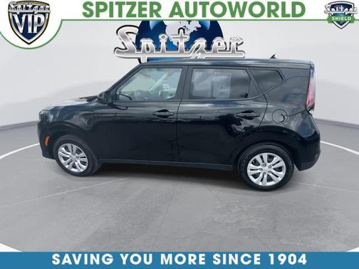 Fusion Orange 2025 Kia Soul LX