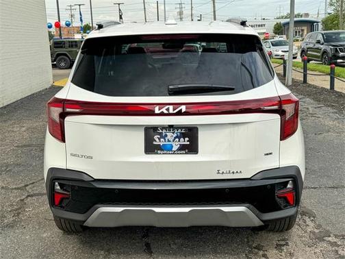 2025 Kia Seltos EX