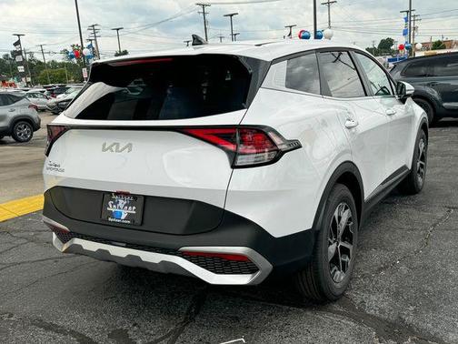 2025 Kia Sportage EX