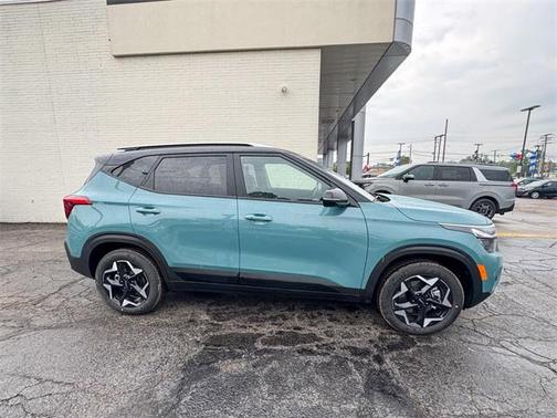 2025 Kia Seltos S