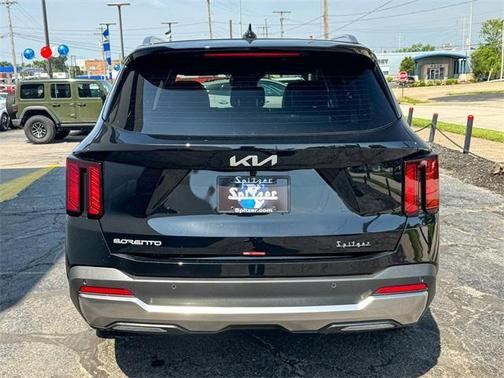 2025 Kia Sorento S