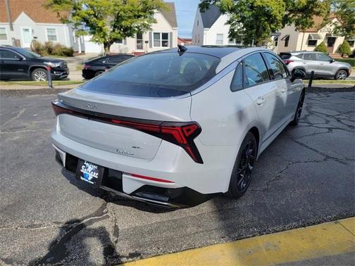 2026 Kia K5 GT-Line