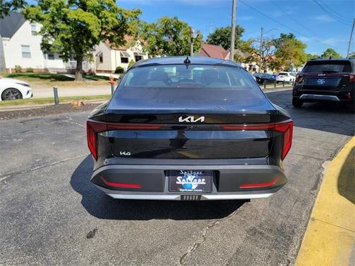 2025 Kia K4 LX