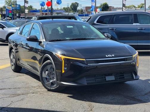 2025 Kia K4 LX