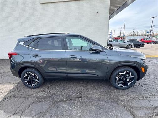 2025 Kia Seltos EX