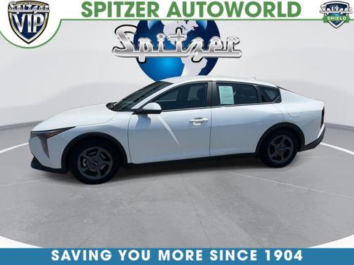 Snow White Pearl 2025 Kia K4