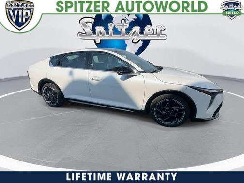 Snow White Pearl 2026 Kia K4 GT-Line