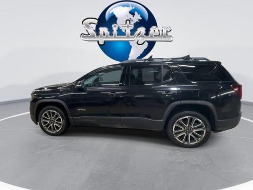 2020 GMC Acadia AT4