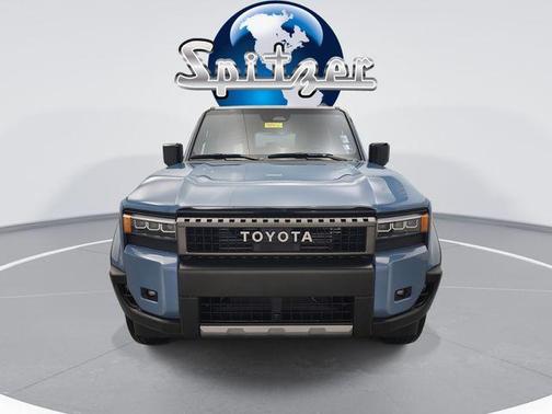 2025 Toyota Land Cruiser 