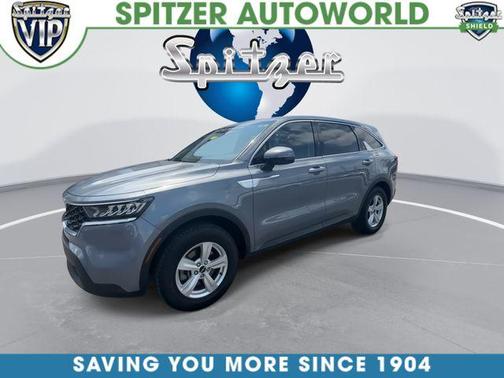 Everlasting Silver 2023 Kia Sorento LX