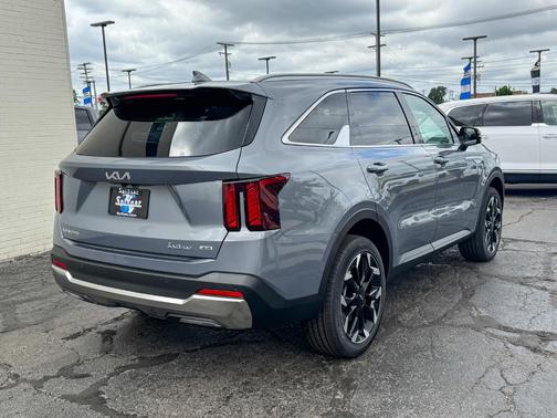 2025 Kia Sorento EX