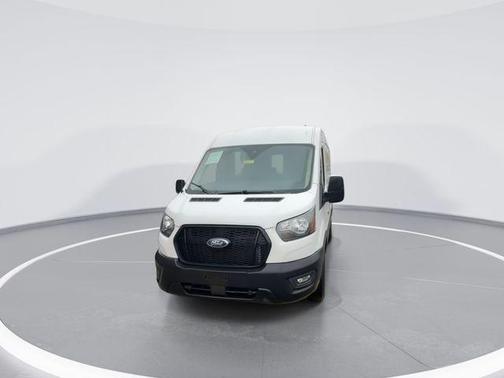 2022 Ford Transit-250 Base