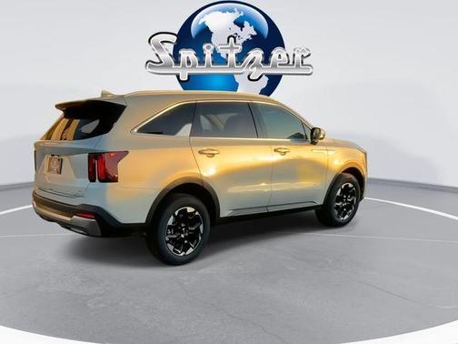 Ivory Silver 2026 Kia Sorento S