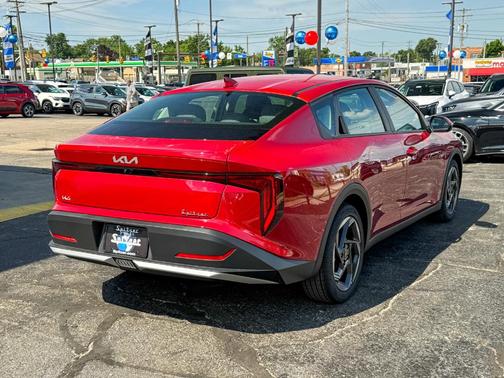 2025 Kia K4 EX